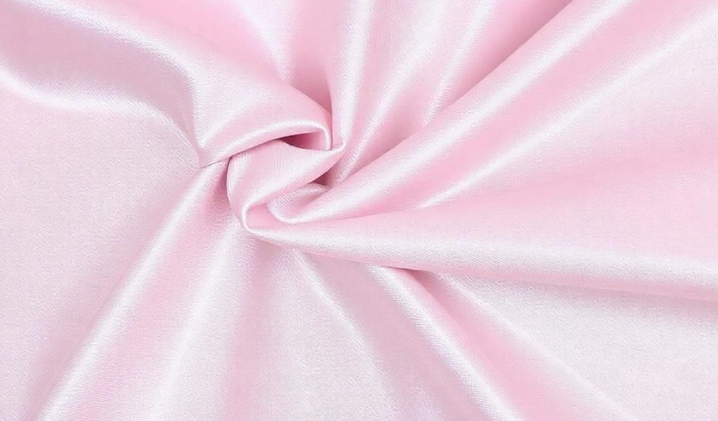 Ice Silk Fabric Explained: Cooling Properties and Uses